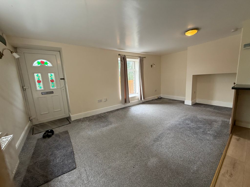 Property photo 3 of 17 Bedroom 1