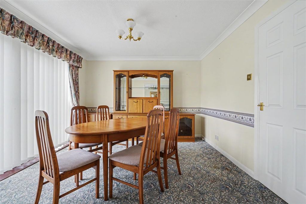 Property photo 3 of 19 Dining Room 1_1.Jpeg