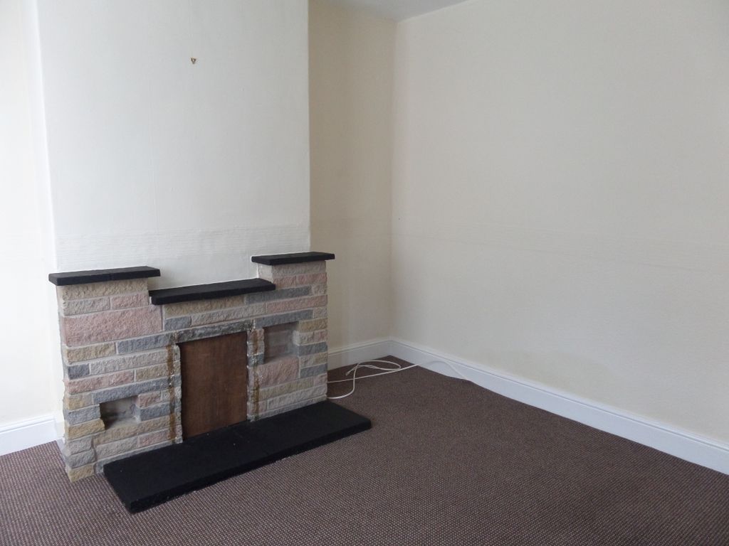 Property photo 2 of 8 Lounge