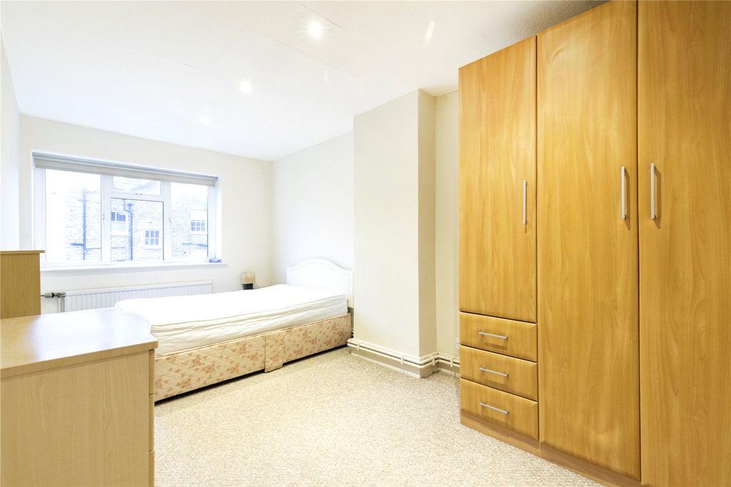 Property photo 3 of 15 Bedroom