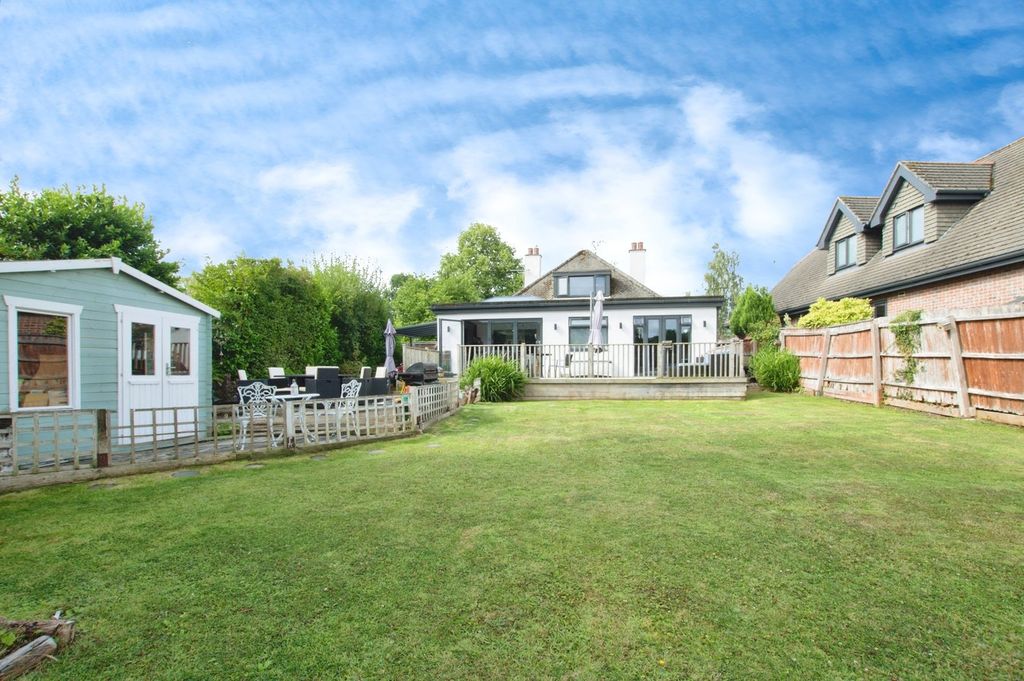 Property photo 1 of 20