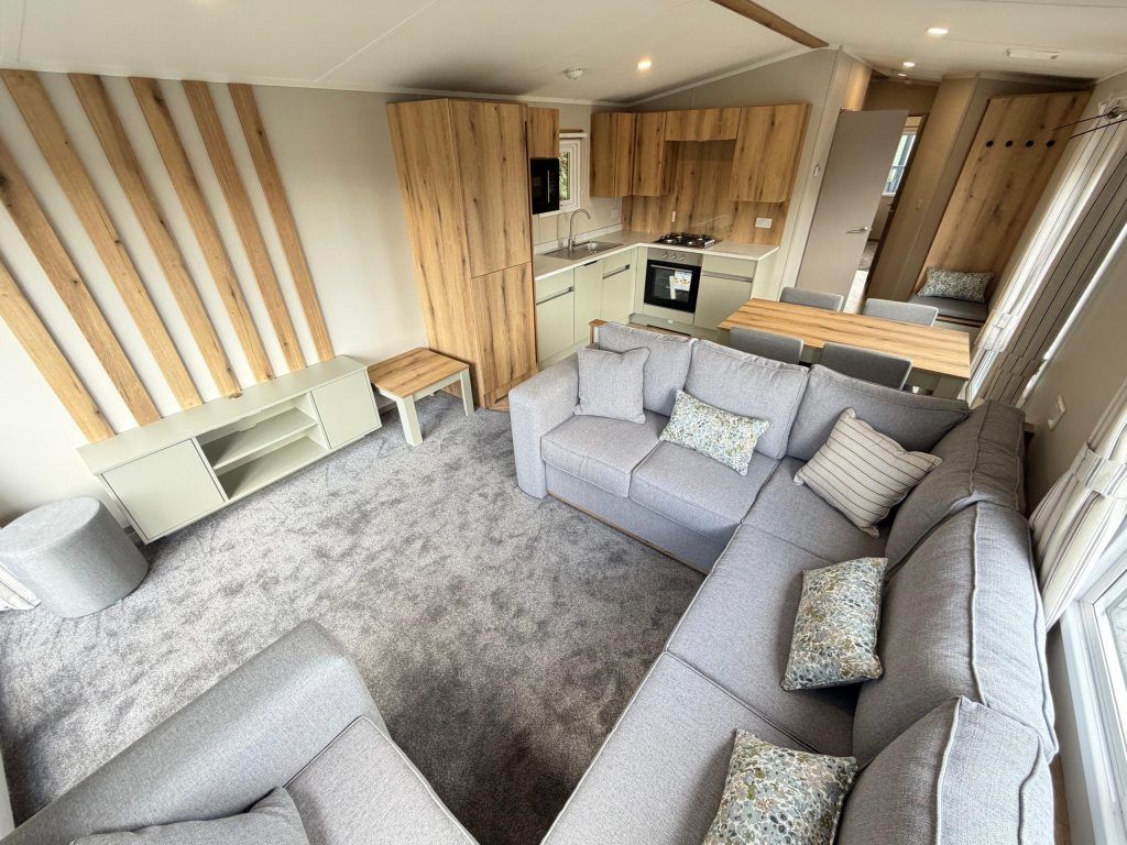 Property photo 3 of 6 Victory Ashberry 3