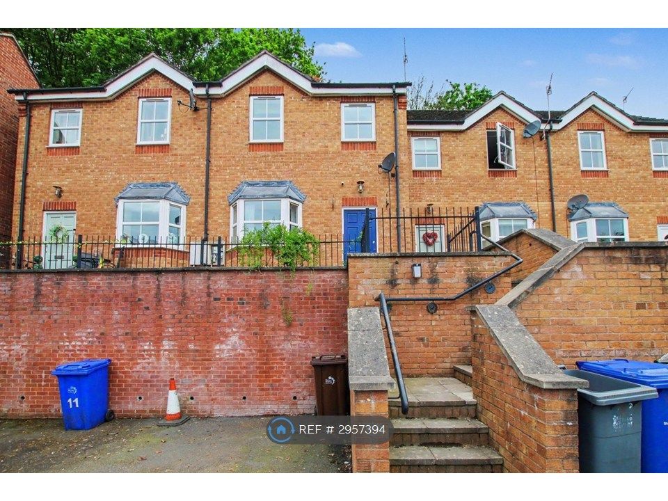 Property photo 1 of 5