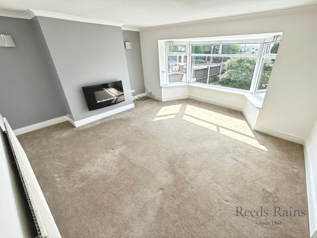 Property photo 2 of 16 Picture No. 23