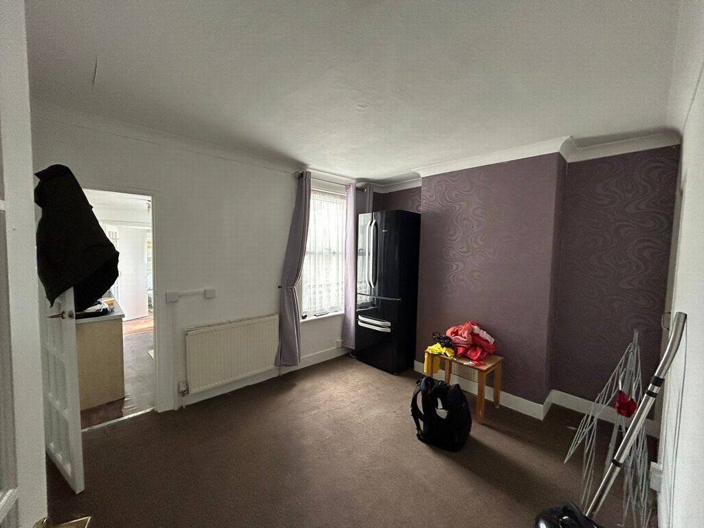 Property photo 2 of 12 Photo 11
