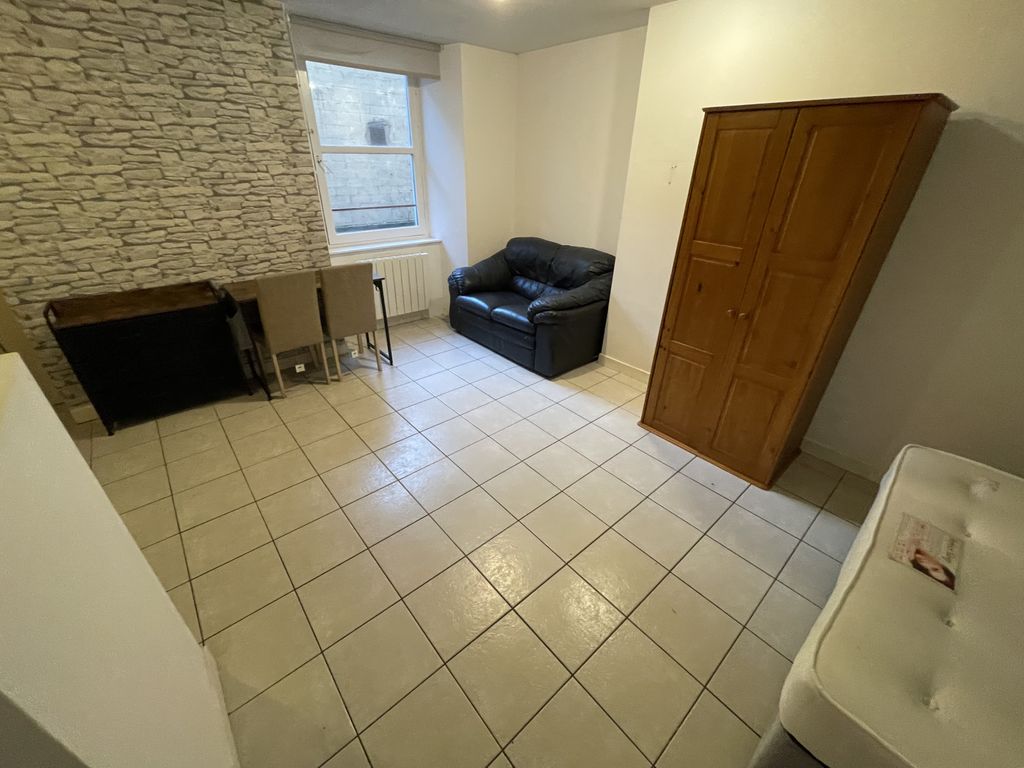 Property photo 3 of 6 Gallery