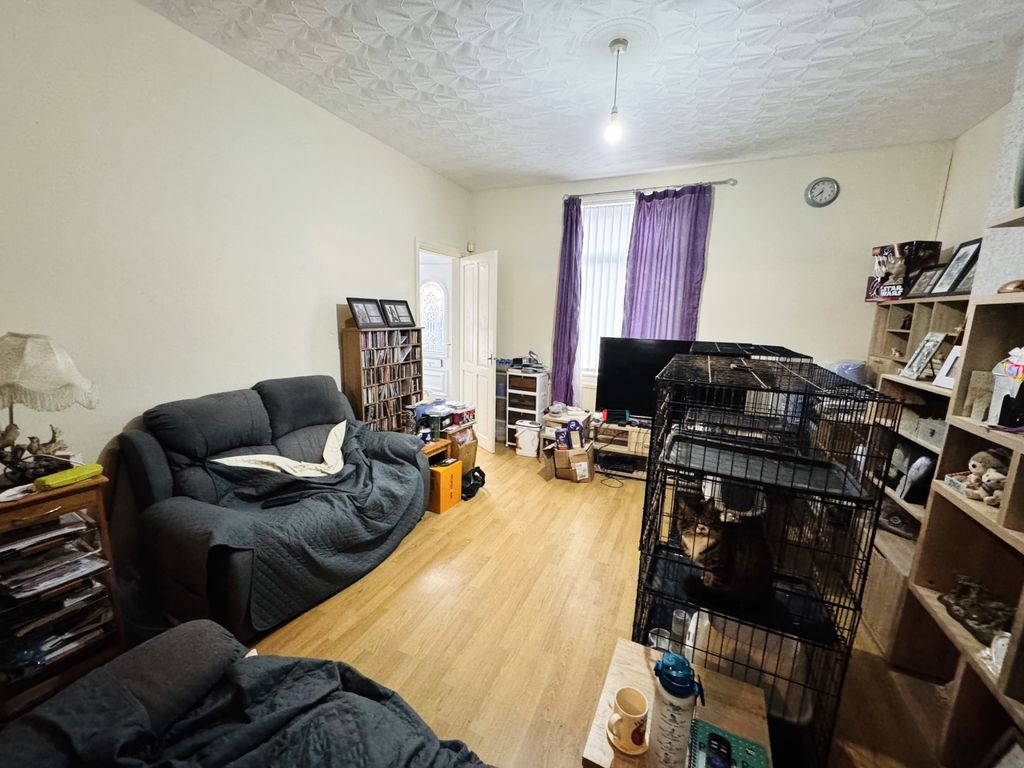 Property photo 3 of 12 Img_4081