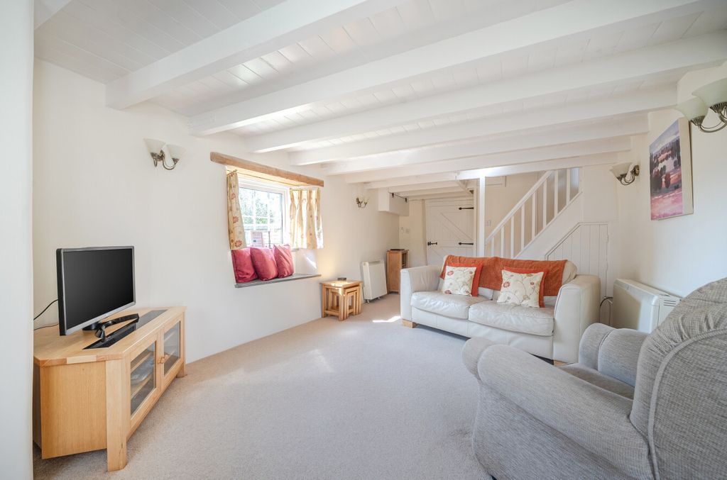 Property photo 2 of 11 Reception Room