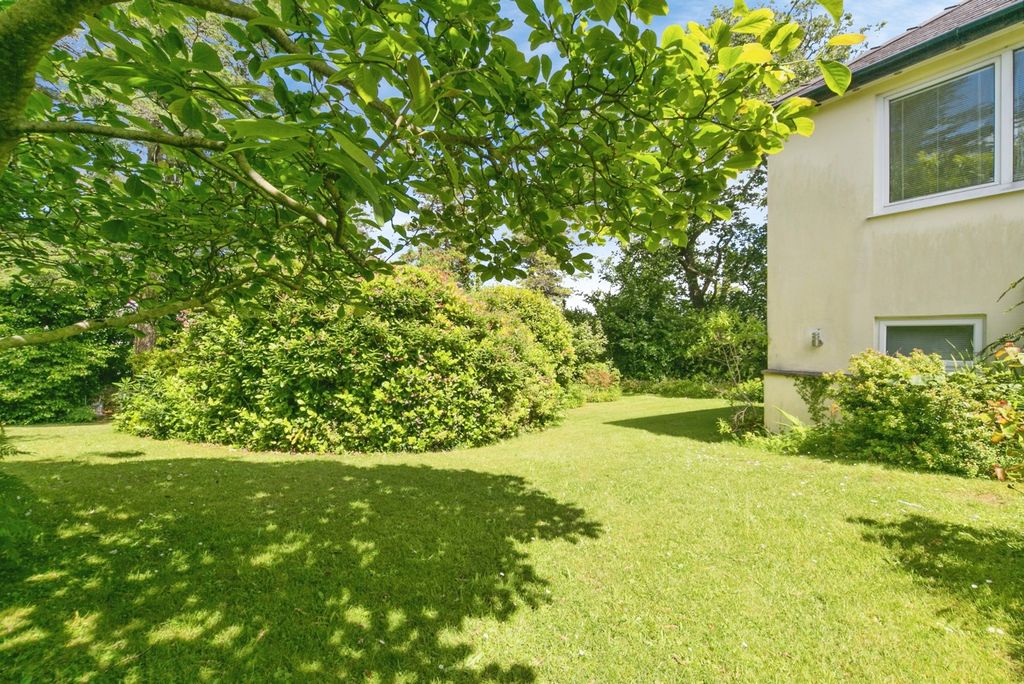 Property photo 3 of 22 Pbox-Img.Jpg