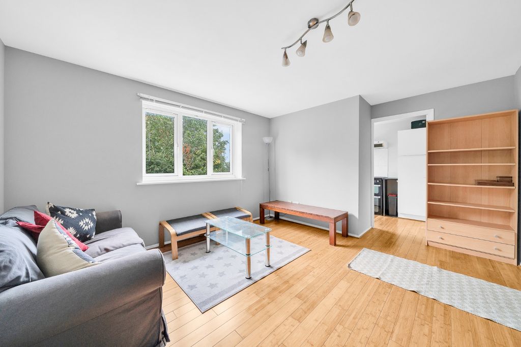 Property photo 3 of 12 3603545