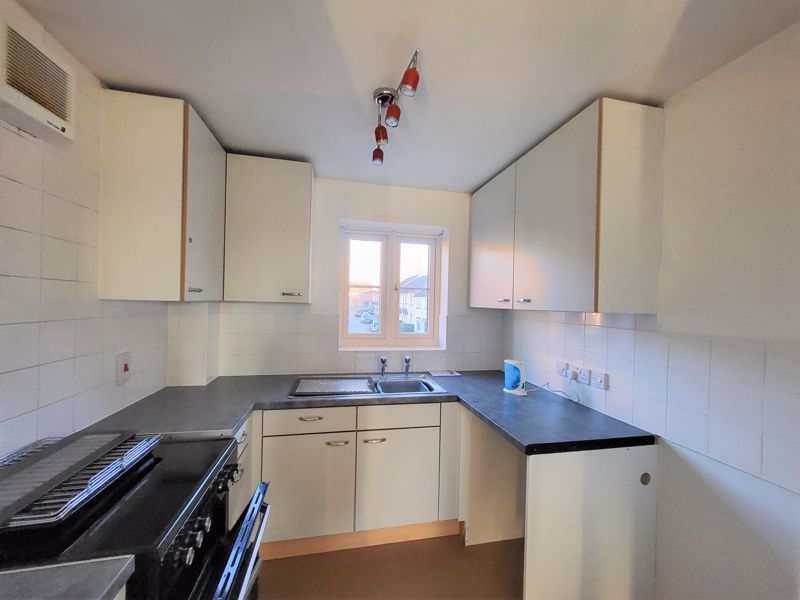 Property photo 2 of 11 Photo 8