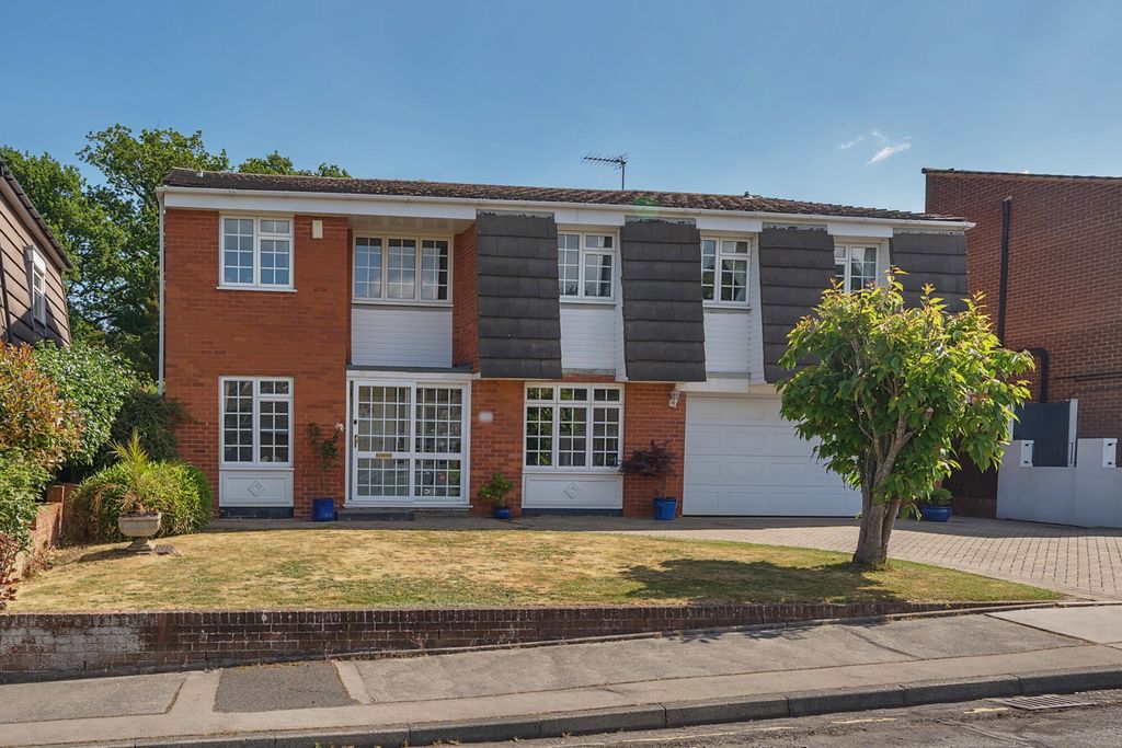 Property photo 1 of 25 External