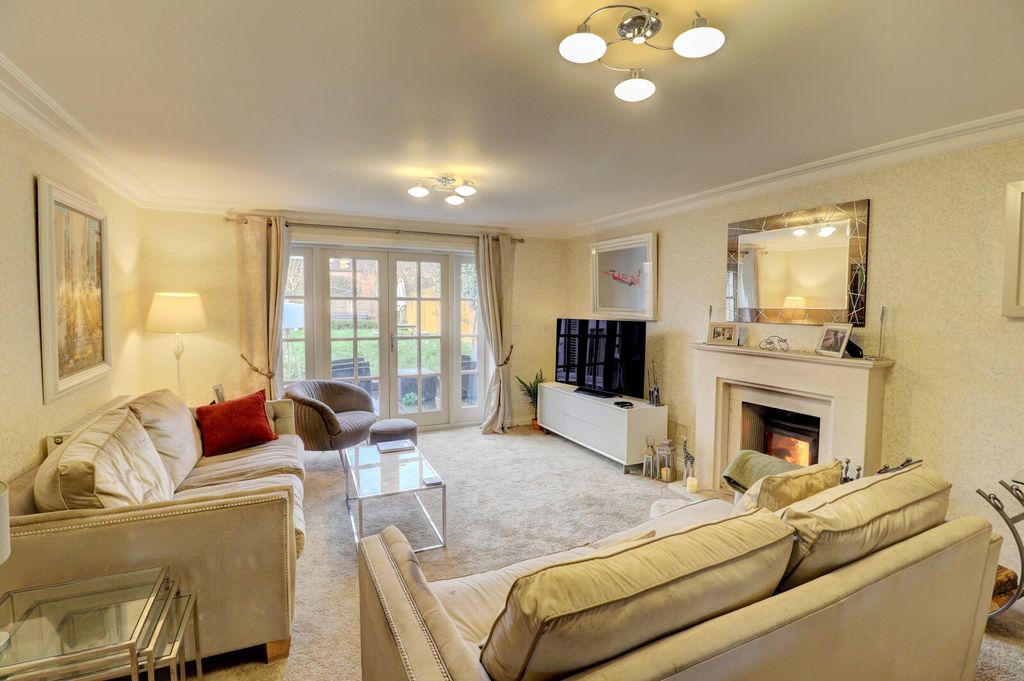 Property photo 3 of 20 Picture No. 33