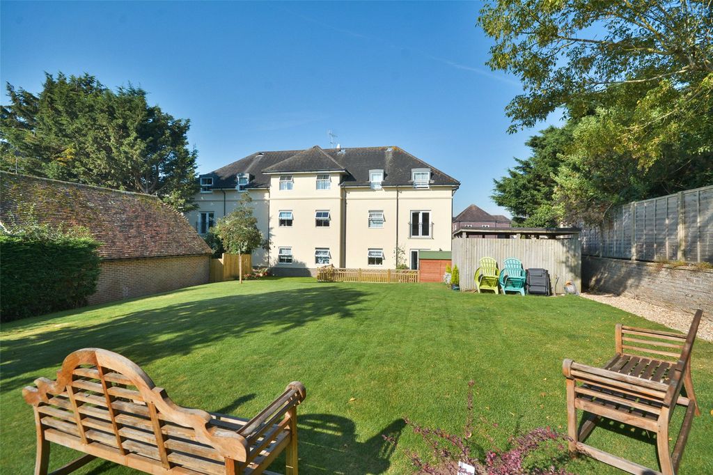 Property photo 2 of 25 Picture No. 01