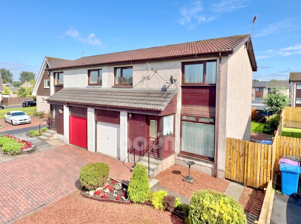 Property photo 1 of 22 Dipple Court, Kilbirnie External