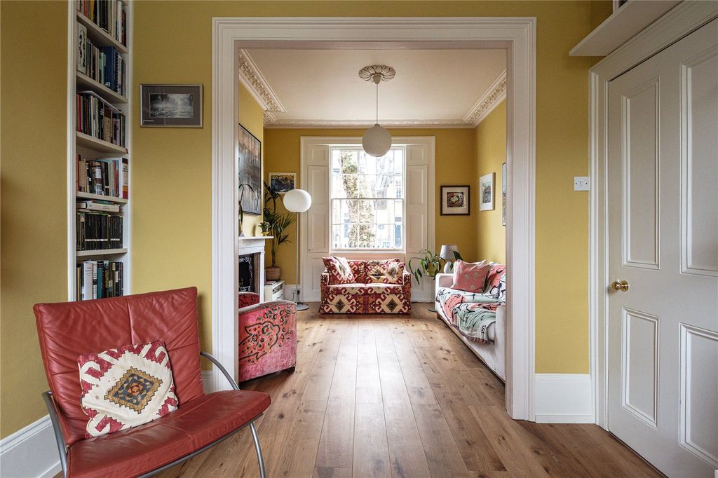 Property photo 1 of 31 Picture No. 34