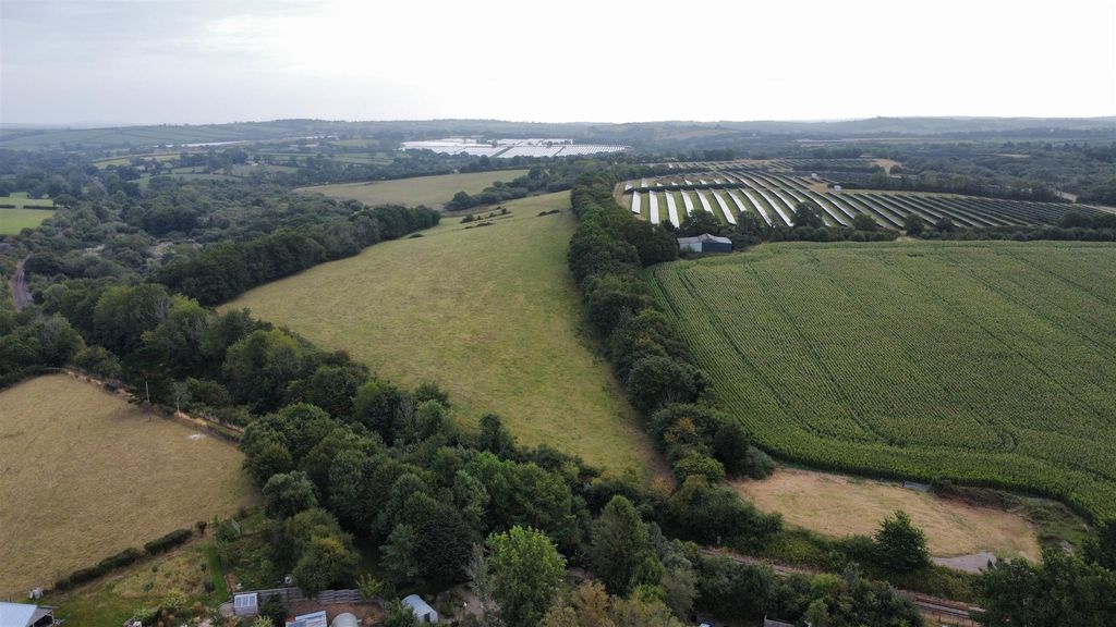 Property photo 2 of 16 Dji_Fly_20250811_102600_278_1754904626620_Photo_Op