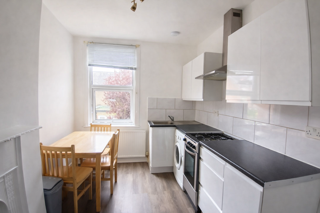 Property photo 2 of 7 Photo 1