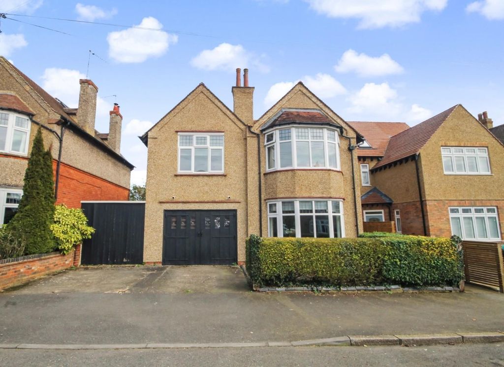 Property photo 1 of 24