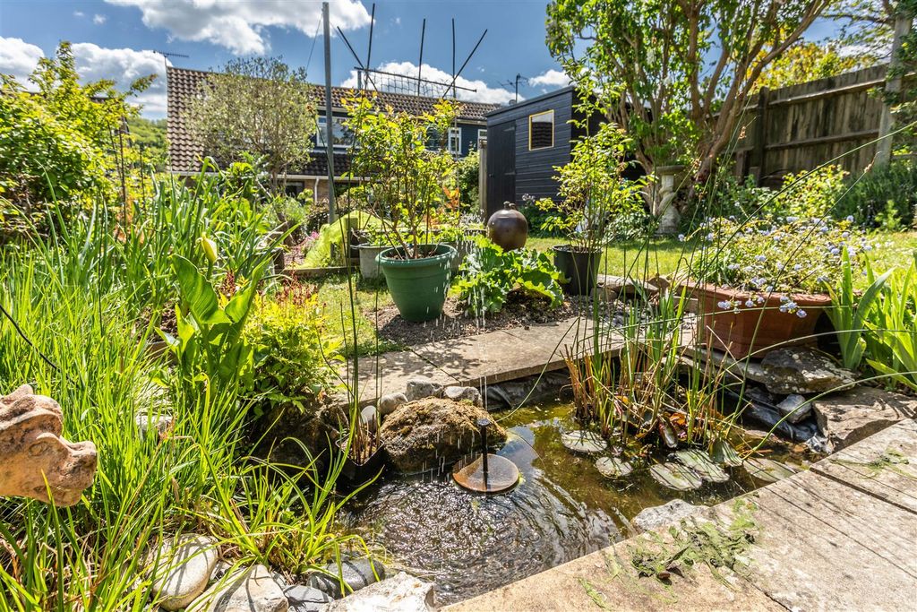Property photo 3 of 35 57 Wellington Road-19.Jpg