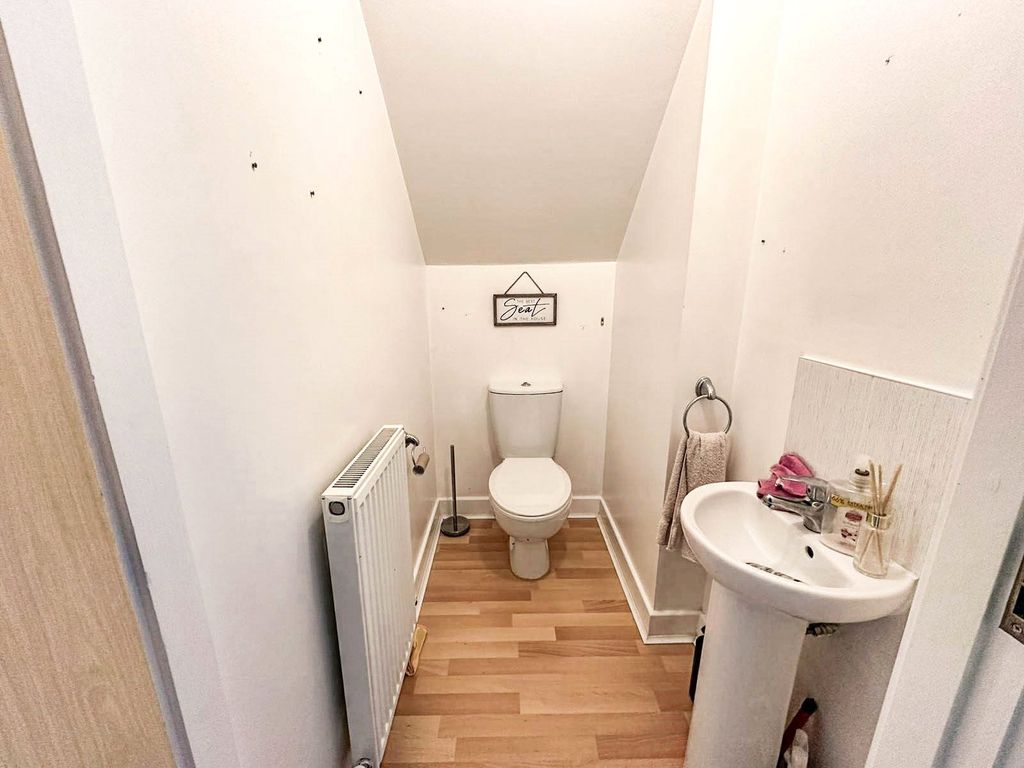 Property photo 3 of 11 Picture No. 13