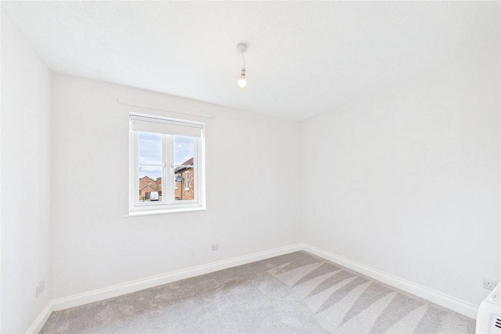 Property photo 3 of 7 Picture No. 01