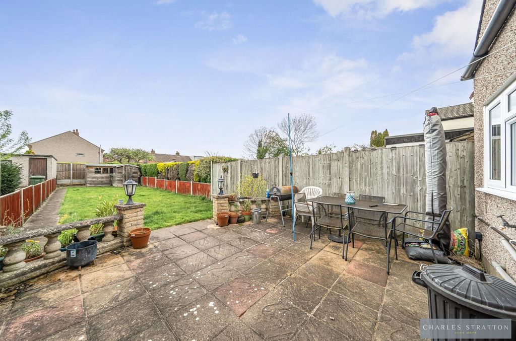 Property photo 2 of 24