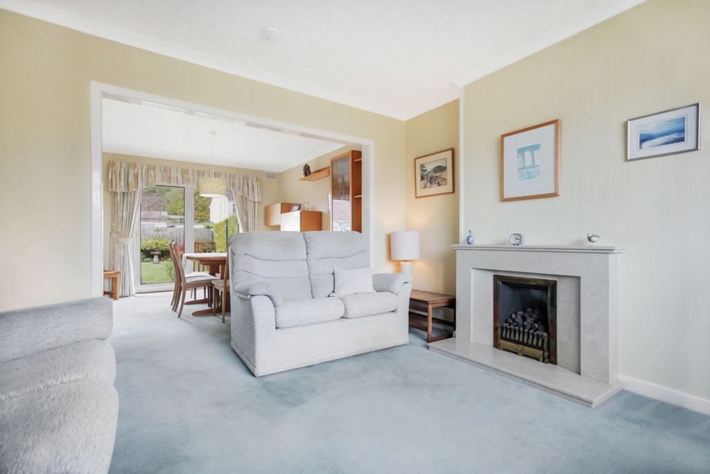 Property photo 3 of 19