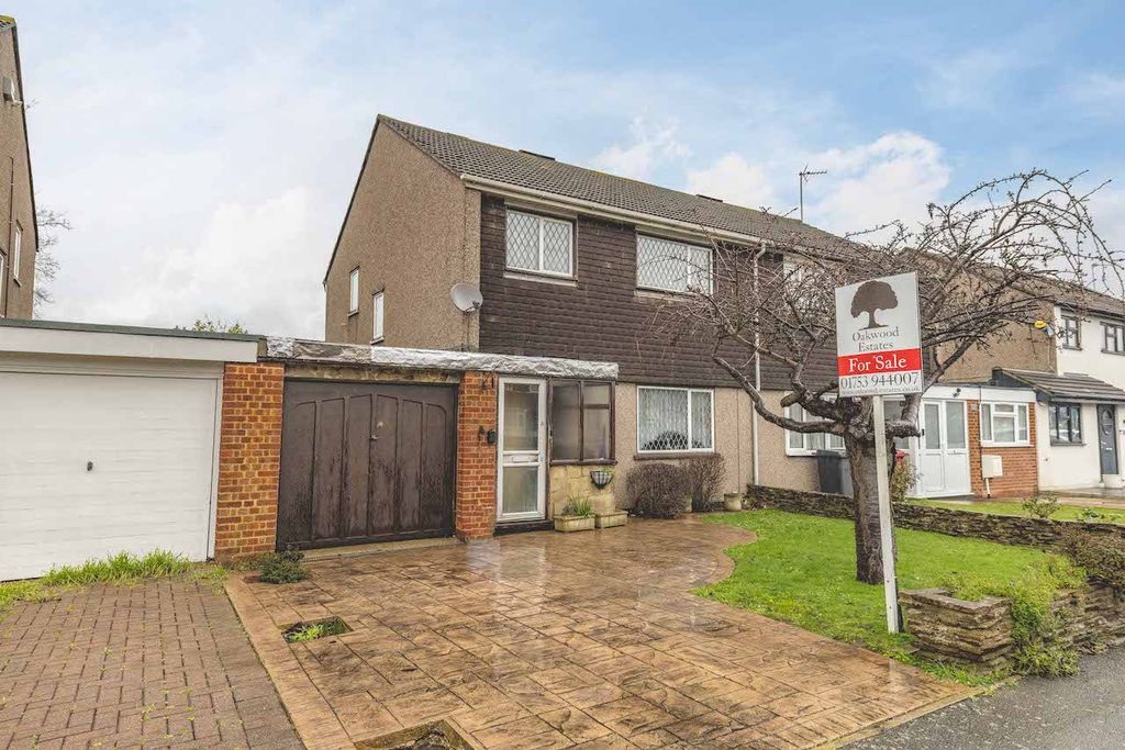 Property photo 1 of 11