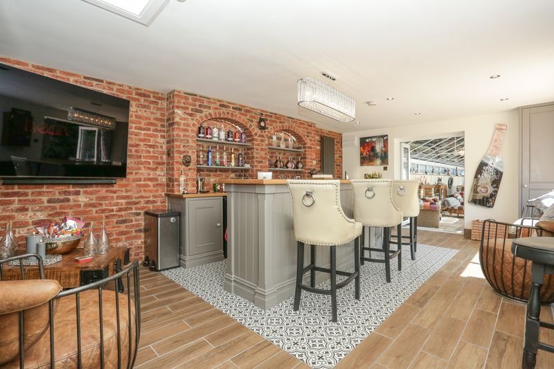 Property photo 2 of 31 Picture 2