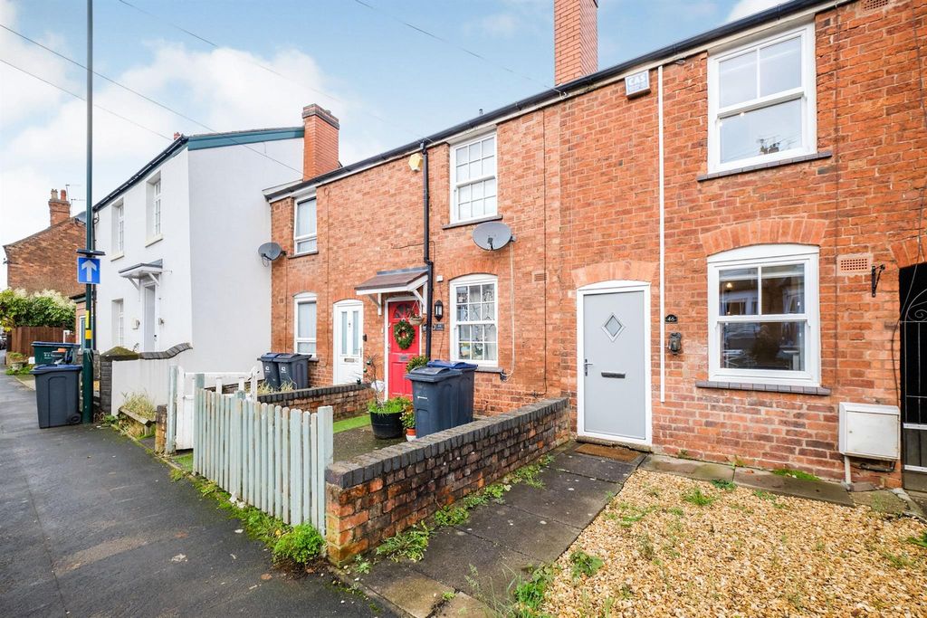 Property photo 1 of 14 Front