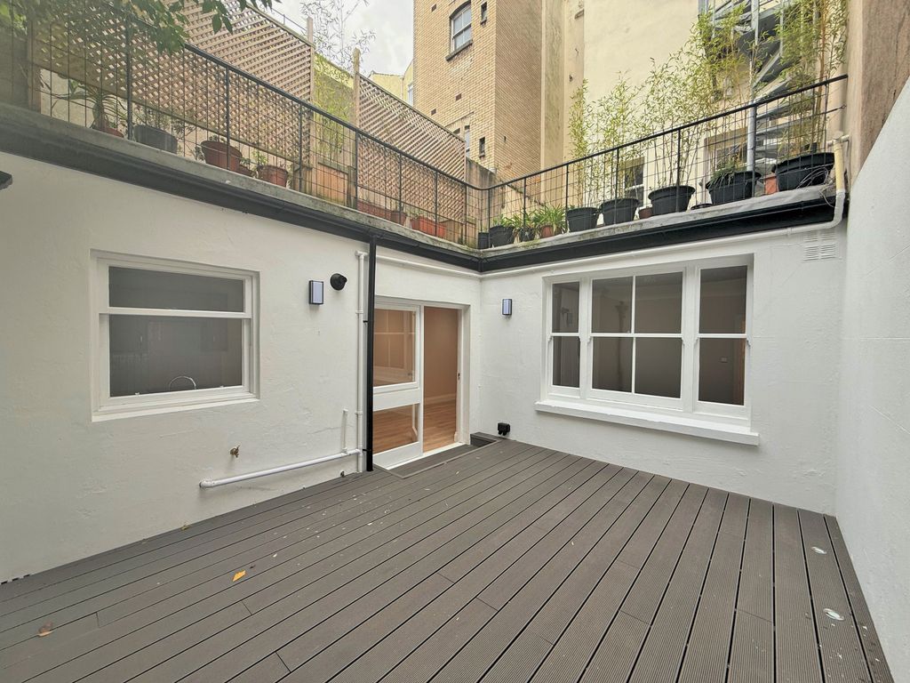 Property photo 2 of 13 46