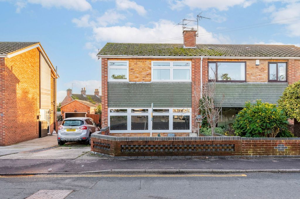 Property photo 1 of 21