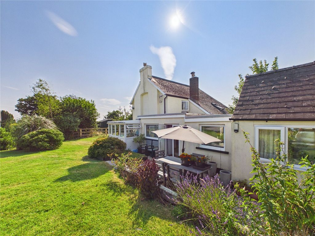 Property photo 2 of 40 Picture No. 41