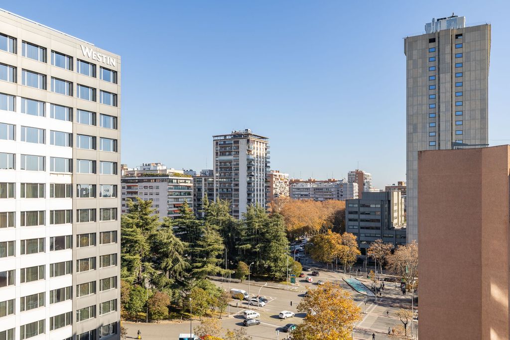 Property photo 1 of 30