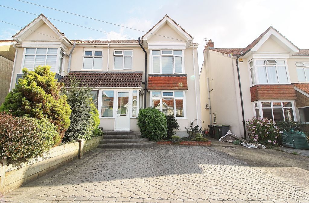 Property photo 1 of 23