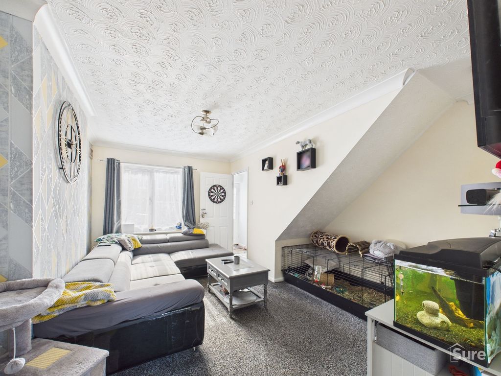 Property photo 2 of 9 Lounge