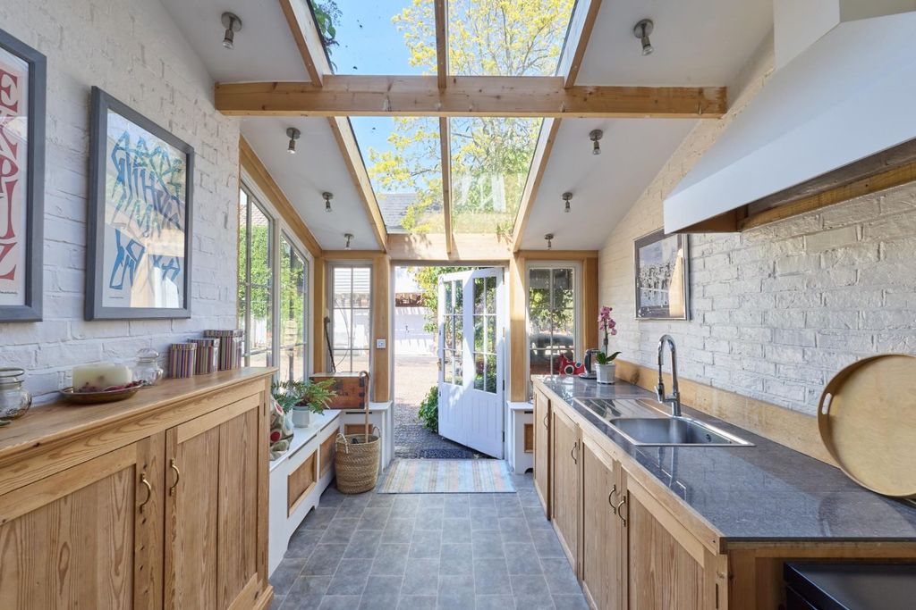 Additional image 18 of 10 bed terraced house for saleVictoria Road, Cambridge CB4