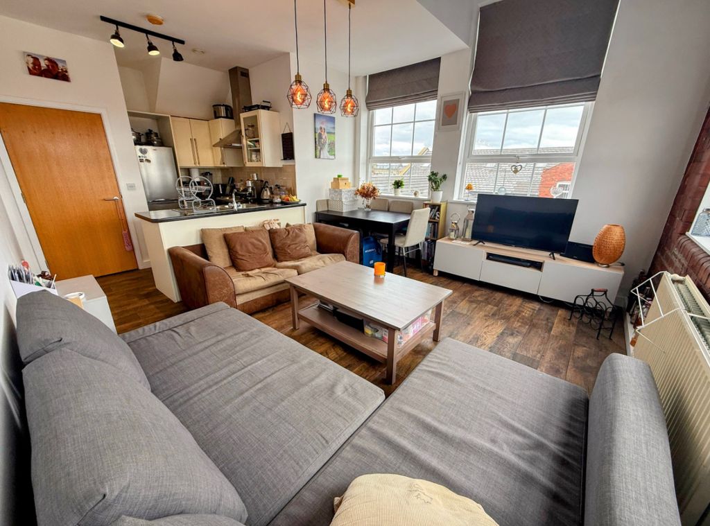 Property photo 3 of 9 Image