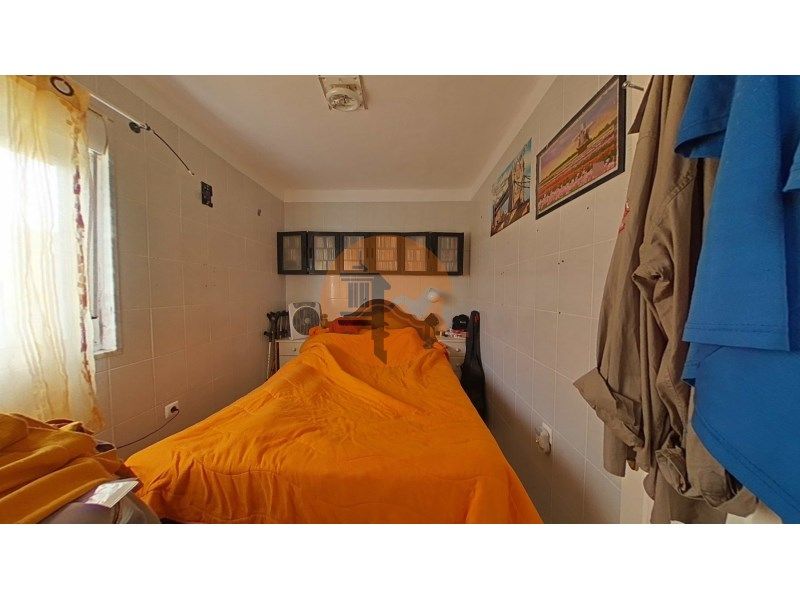 Property photo 3 of 43