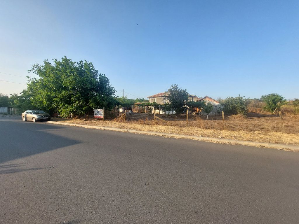 Property photo 2 of 4