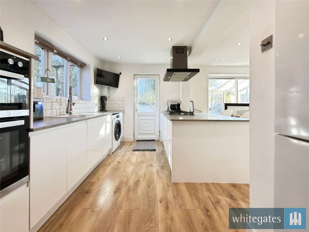 Property photo 3 of 20 Picture No. 21