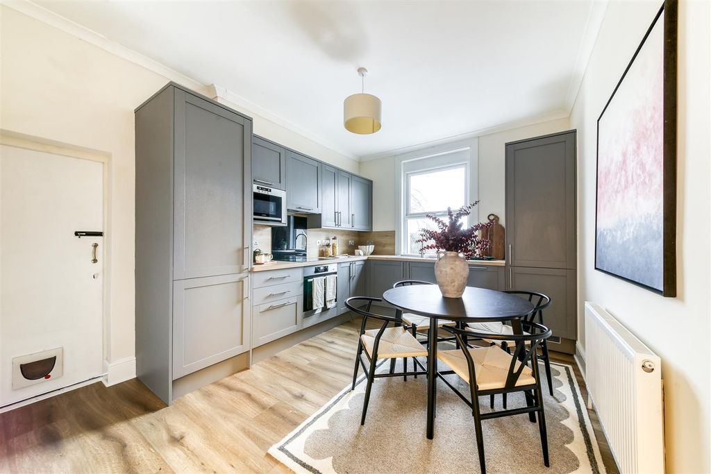 Property photo 3 of 13 Img_9449.Jpg