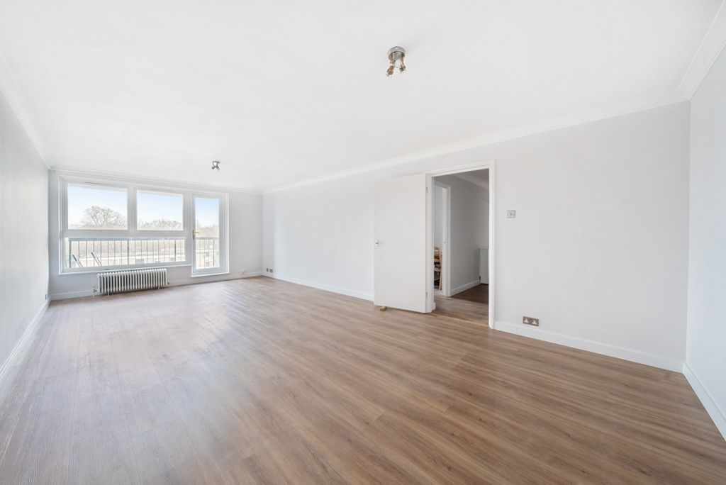 Property photo 1 of 6 1097433 (2)