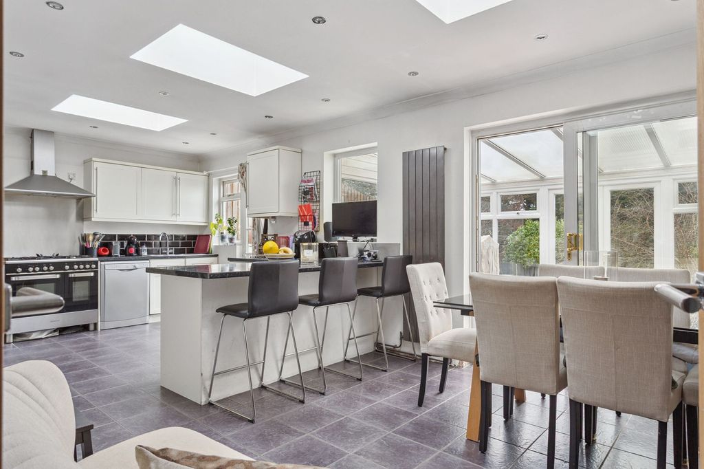 Property photo 2 of 19 Kitchen_Dining