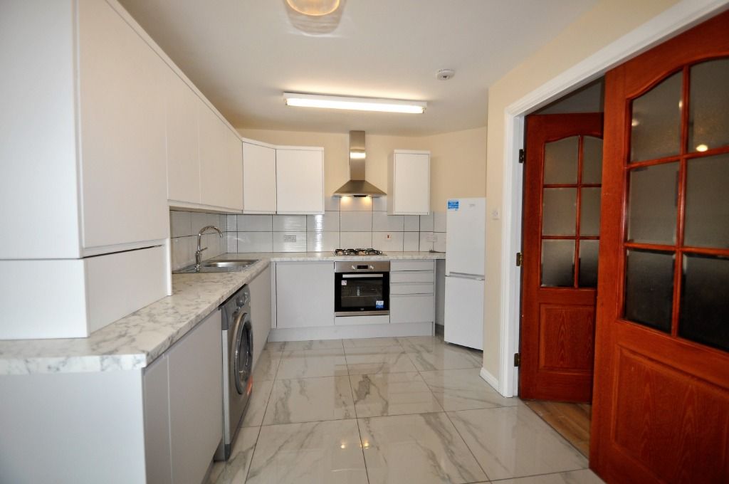 Property photo 3 of 11 Photo 3