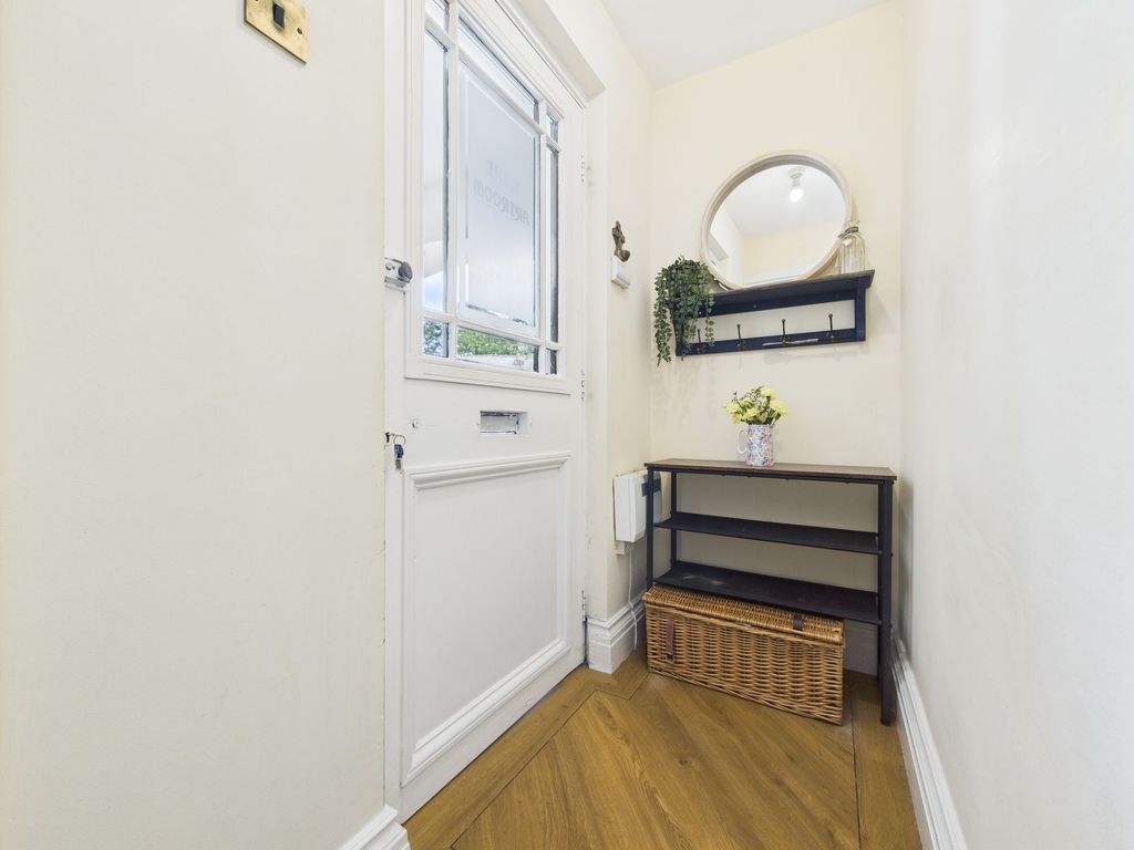 Property photo 3 of 40