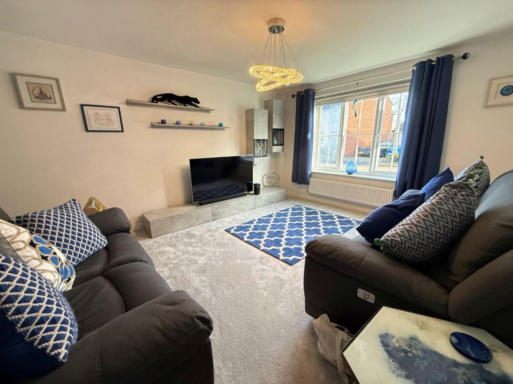 Property photo 2 of 15 11.Jpg