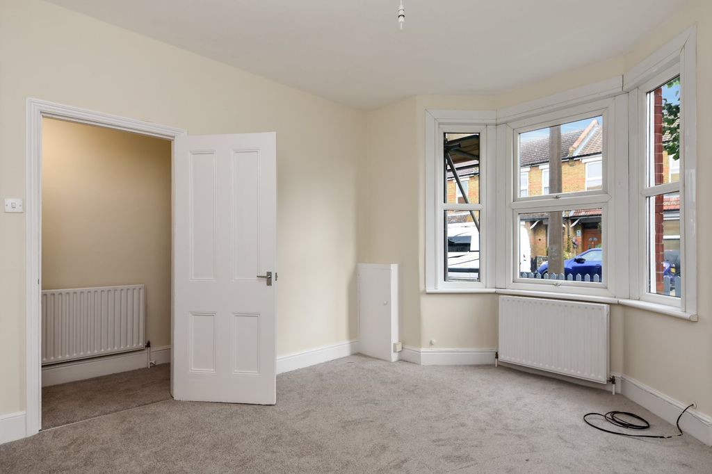 Property photo 3 of 25 Picture No. 18