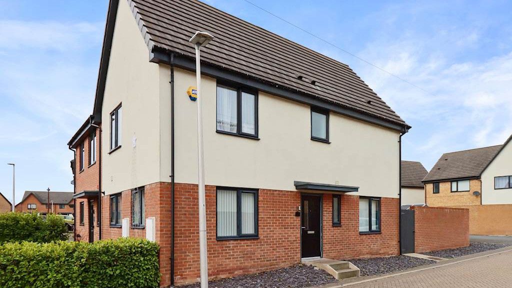 Property photo 1 of 15